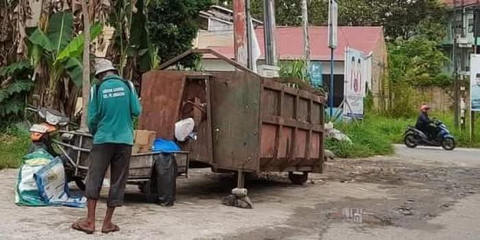 Lebaran, Warga Padang Diajak Kurangi Sampah Plastik dan Sisa Makanan
