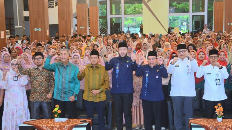 Bakal Bagikan Seragam Gratis, Wako Fadly Adakan Pertemuan dengan Kepsek PAUD hingga SMP se Kota Padang