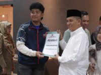 Inkado Sumbar Serahkan Bonus Karateka Peraih Medali di Ajang Kejurnas 2025