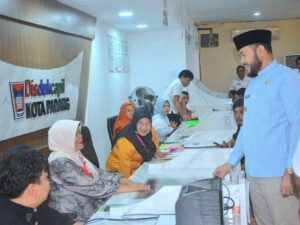 Pastikan Layanan Tetap Optimal di Bulan Ramadan, Wako Fadly Sidak Disdukcapil