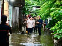 Presiden Prabowo Kunjungi Masyarakat Terdampak Banjir di Bekasi