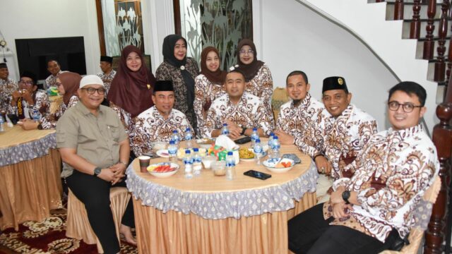 Wawako Padang Buka Bersama dengan Pengurus Gerakan Pramuka Sumbar