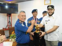 Fadly Amran Berikan Reward Tim Damkar Padang Juara di Ajang NFSC 2025