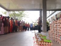 Wako Payakumbuh Salurkan 2.500 Paket Sembako dari Baznas