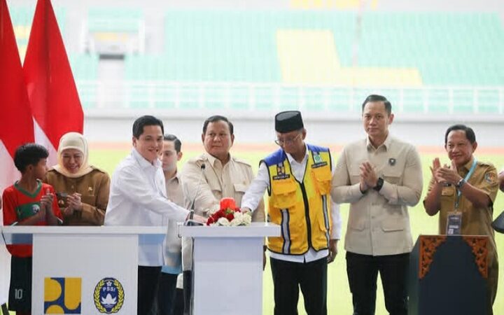 Kantor Komunikasi Kepresidenan mengungkapkan langkah Presiden Prabowo Subianto meresmikan 17 stadion berstandar internasional di berbagai