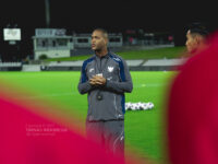 Pimpin Latihan Perdana, Kluivert Optimis Timnas Curi Poin di Kandang Australia