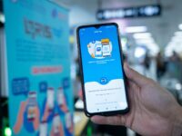 Inovasi Digital, BRI Fasilitasi Transaksi Menggunakan QRIS Tap