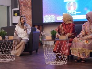 Perempuan Minang Bicara, Bupati Dharmasraya: Kepemimpinan Bukan Soal Gender, Tapi Kompetensi