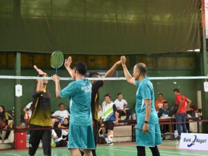 Meriah, Bank Nagari Gelar Turnamen Badminton dan Minisoccer Peringati HUT ke 63