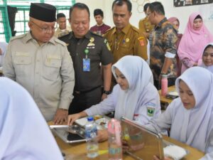 Agam Mulai Program Makan Bergizi Gratis