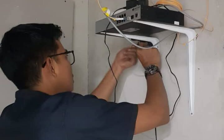 Sebanyak 129 rumah ibadah di Kota Padang sudah terkoneksi dengan jaringan internet atau wifi gratis. Rumah ibadah tersebut yaitu mulai dari