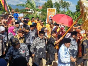 Ketua Umum Gebu Minang Osman Sapta Odang (OSO) menghadiri Festival Pandeka Batagak Kapalo Koto 2025 dan Medan Nan Bapaneh Mahakarya