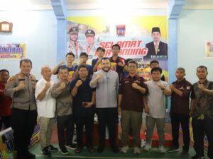 Wako Fadly Amran Tutup Turnamen Bulu Tangkis se Kota Padang