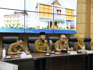 Rakor Mingguan, Wako Padang Minta Tuntaskan Persoalan Pungli