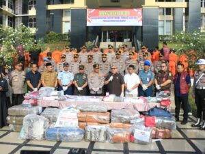 Jajaran Polda Sumatra Barat (Sumbar) telah mengungkap sebanyak 355 kasus penyalahgunaan narkoba sepanjang Januari hingga April 2025.