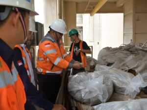 Semen Padang dan BI Sumbar Ubah Limbah Uang Jadi Energi Hijau