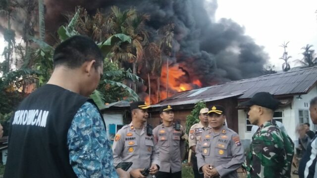 Pabrik Karet di Padang Terbakar, Kapolresta: Api Diduga Muncul dari Area Packing