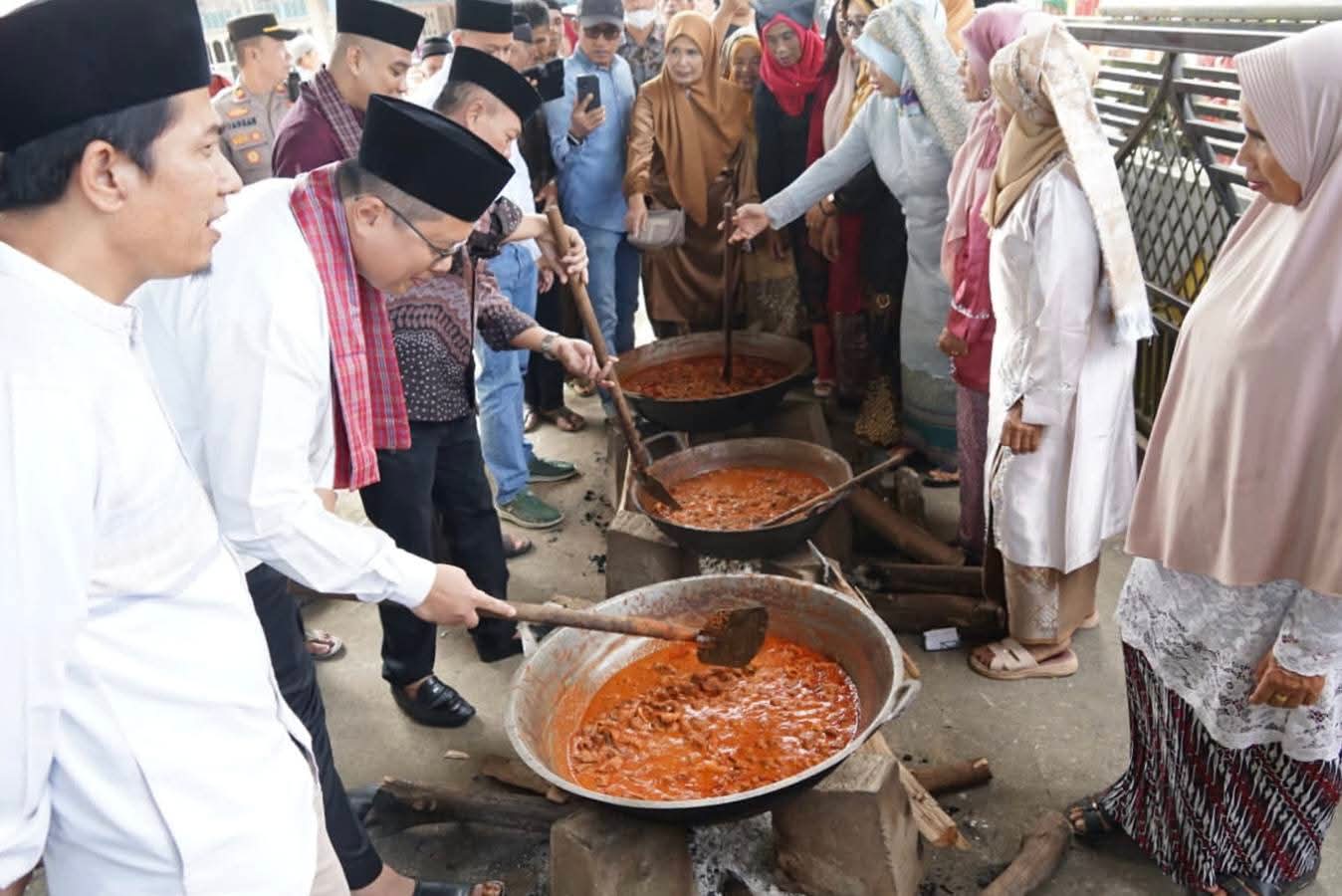 Menilik Tradisi Alek Kapalo Banda di Batipuh Baruah