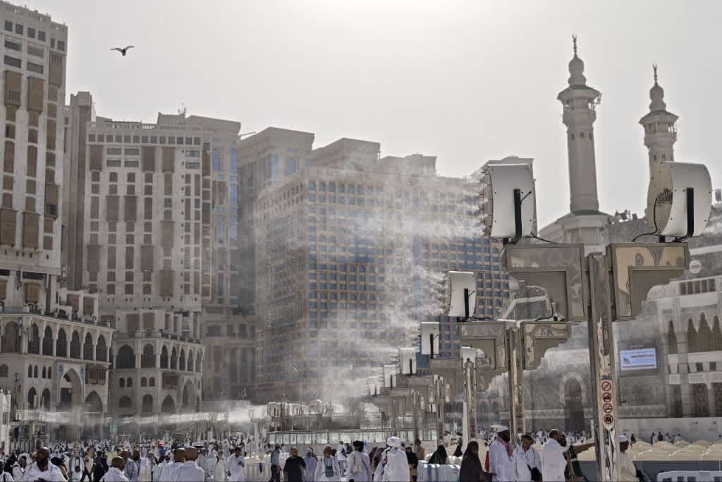 Cuaca di Mekkah Capai 46 Derajat, Jemaah Haji Diminta Jaga Kesehatan