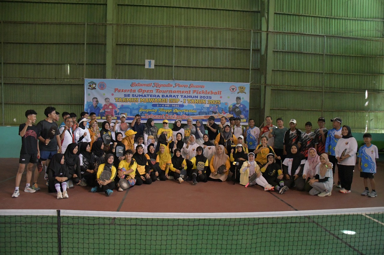 Turnamen Pickleball Tarmizi Mawardi Cup I Digelar di Lapangan Tenis Semen Padang