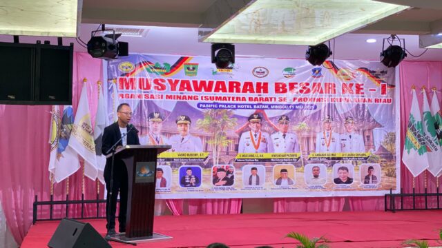 Mubes Organisasi Minang se Kepri, Gubernur Sumbar Ajak Perantau jadi Nasabah Bank Nagari