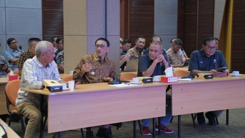 Datangi Semen Padang, Pemkab Pessel Jajaki Kerjasama Pascabencana dan Pengelolaan Sampah