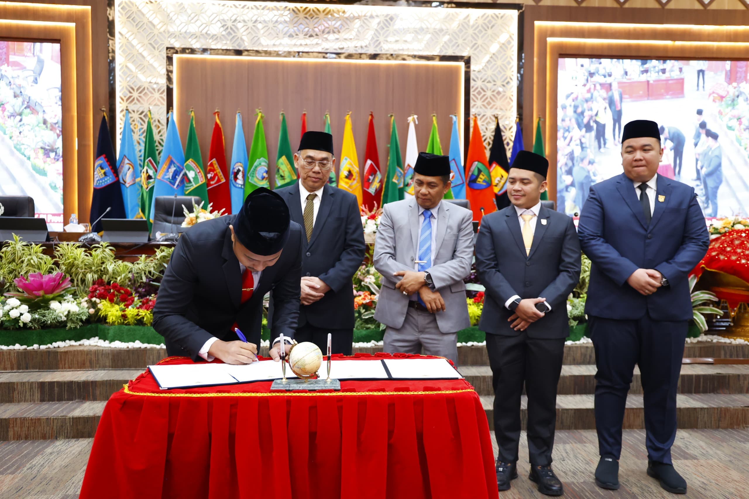 BPK Serahkan Hasil Pemeriksaan LKPD 2024 Pemprov Sumbar, WTP ke 13 Secara Beruntun