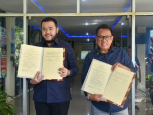 Pemko Padang Serahkan Mobil Dinas ke BNNP Sumbar Perkuat Pemberantasan Narkoba