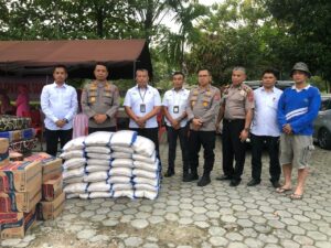 PT Semen Padang Bantu Korban Kebakaran Asrama SPN Padang Besi