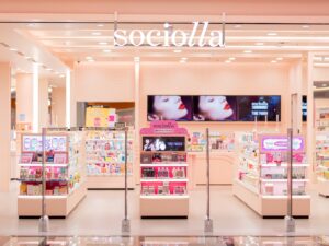 Hadirkan Produk 100 Persen BPOM, Sociolla Resmikan Toko Omnichannel Pertama di Padang