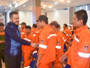 Umrah Gratis untuk “Pasukan Oranye” di Padang