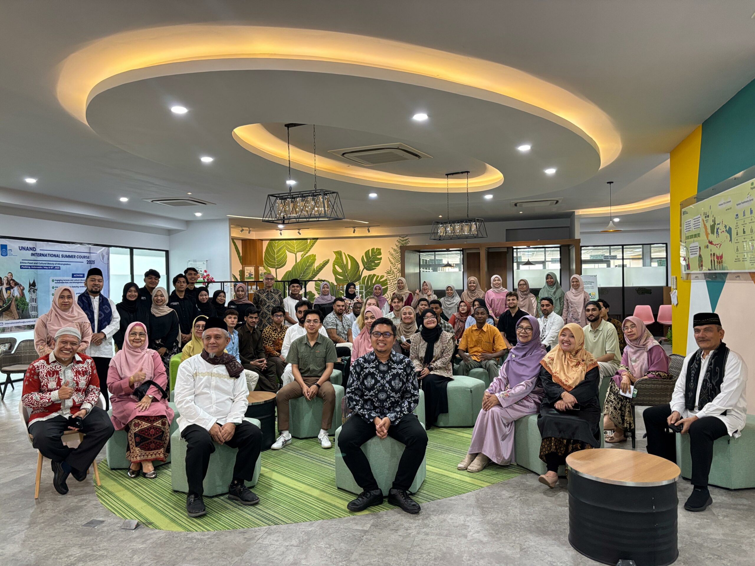UNAND Kenalkan Kuliner dan Budaya Minangkabau Lewat International Summer Course