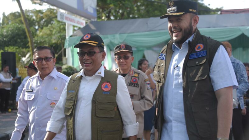 Sestama BNPB Pimpin Apel Pasukan Siaga Bencana di Monumen Tugu Gempa Padang