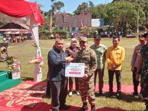 Dukung Pemerataan Pembangunan, Semen Padang Serahkan Bantuan untuk TMMD ke-124