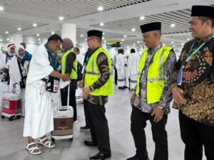 Wakil Walikota Bukittinggi, Ibnu Asis menilai dari apa yang dilihat dan diamati, pelayanan yang diberikan Haji PPIH Embarkasi Padang