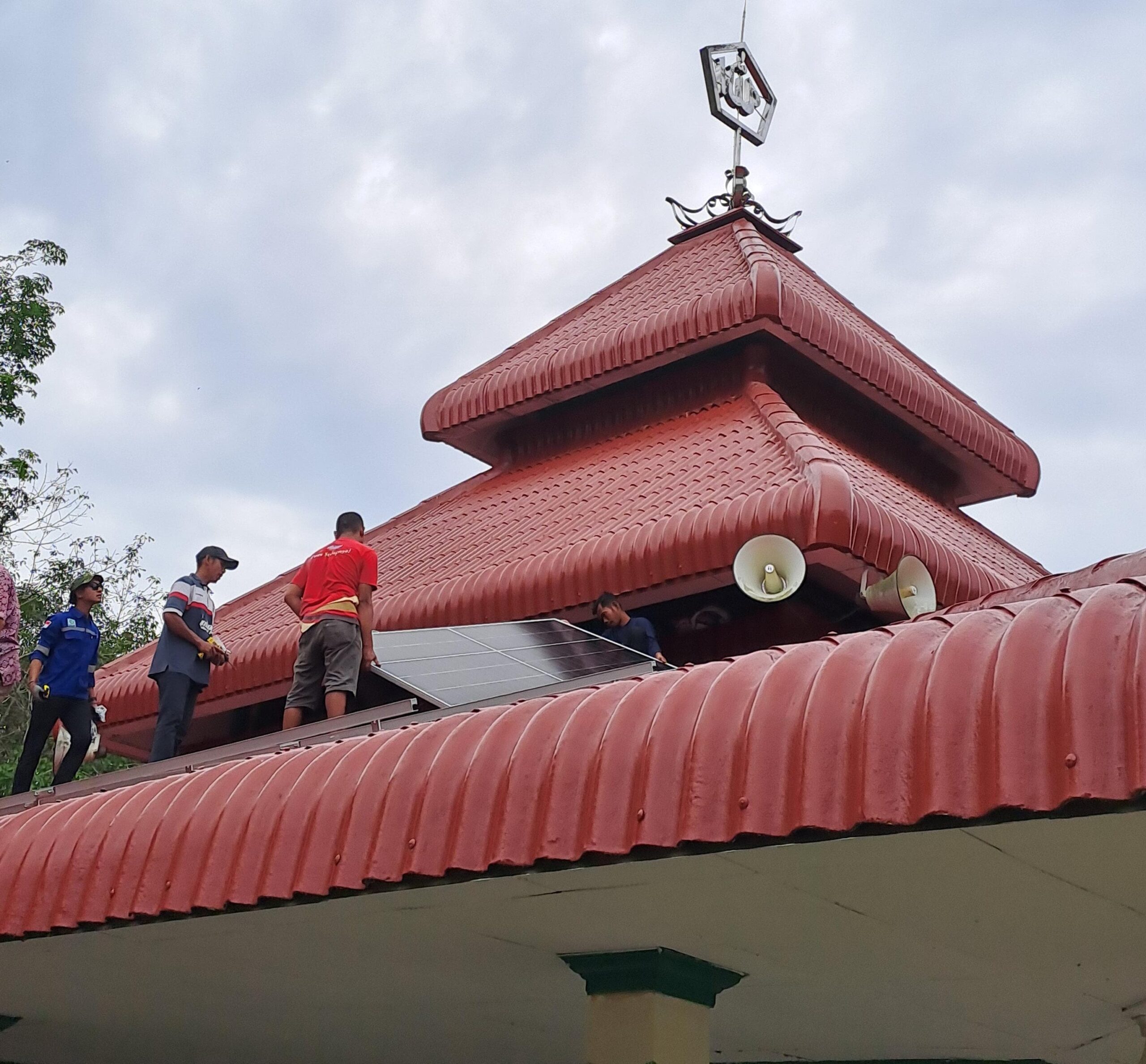 Menuju Transisi Energi Bersih, Masjid Buya Syafii Maarif di Sumpur Kudus Gunakan Panel Surya