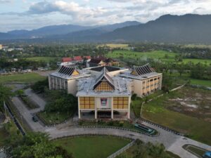 Pemko Padang akan menggelar Salat Idul Adha 1446 H di Galanggang Apeksi Balai Kota Padang di Aia Pacah pada Jumat (6/6/2025).