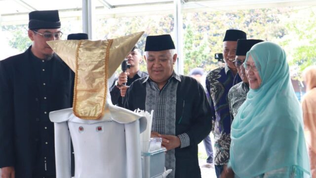 Mantan Ketum Muhammadiyah Din Syamsuddin Kunjungi Diniyyah Puteri Padang Panjang