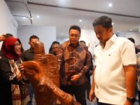 Hadiri Pameran Patung Seniman Asal Tanah Datar, Wabup Ahmad Fadly Ajak Teladani Inspirasi Arby Samah