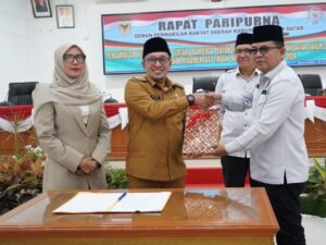 8 Fraksi DPRD Tanah Datar Sepakati Ranperda Pertanggungjawaban APBD 2024