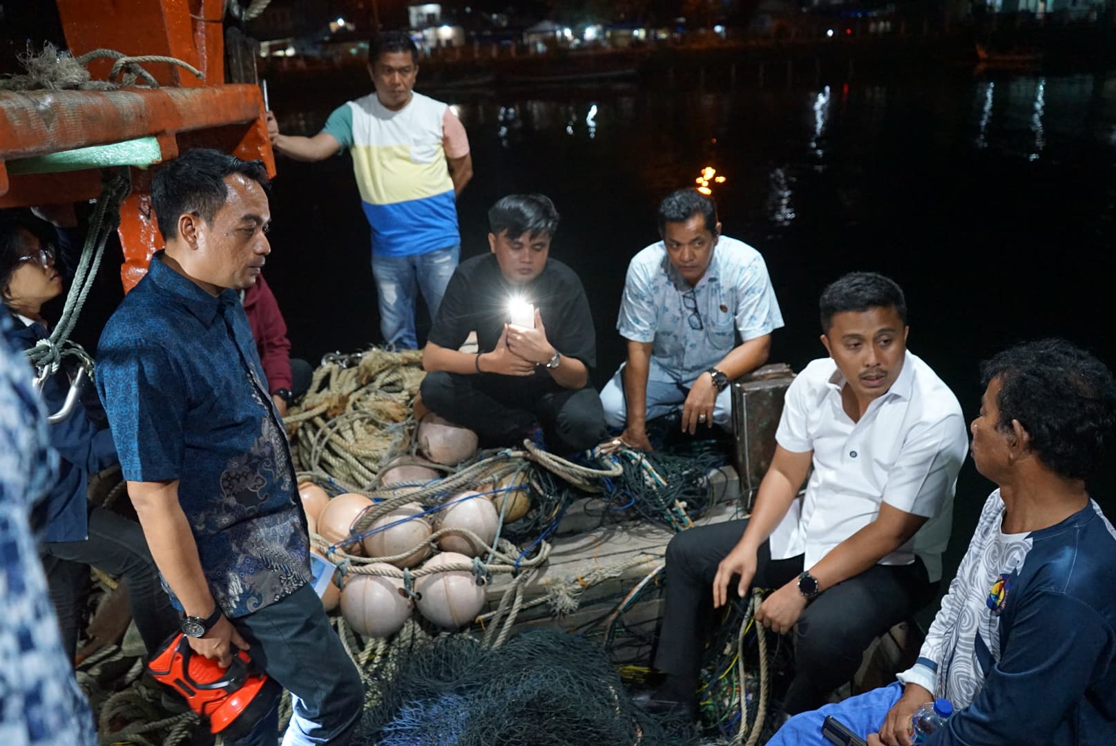 Tindak Pelaku Pukat Harimau, Nelayan Pasbar Dukung Wagub Sumbar