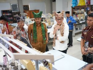 Wagub Vasko Tegaskan Komitmen Sumbar Lahirkan Tenaga Migran Siap Bersaing Secara Global