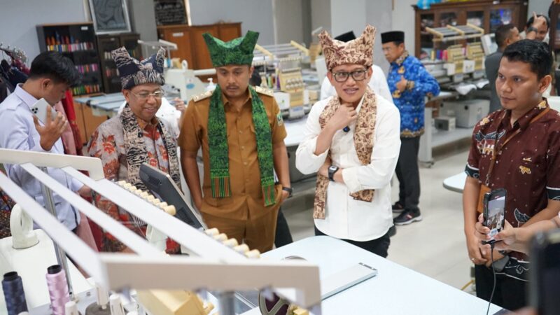 Wagub Vasko Tegaskan Komitmen Sumbar Lahirkan Tenaga Migran Siap Bersaing Secara Global