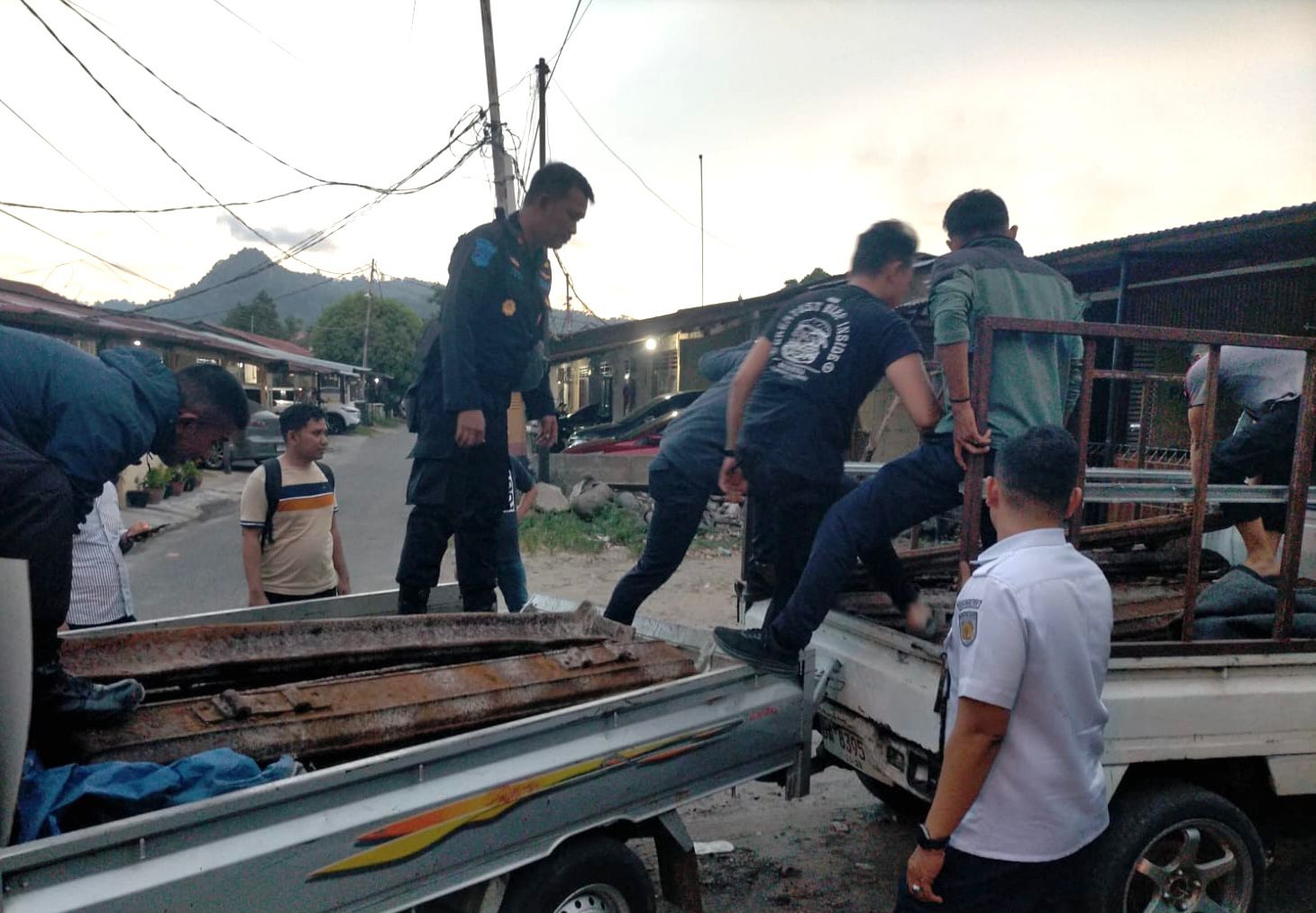 Tim Keamanan KAI Sumbar Gagalkan Upaya Pencurian Bantalan Besi di Eks Gudang PKLG