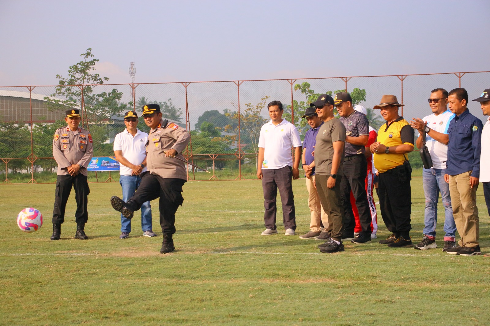 Polres Kota Payakumbuh Gelar Turnamen Sepakbola U-40