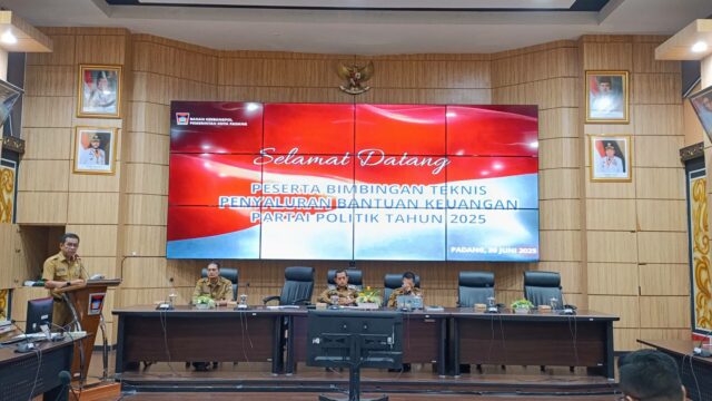 Pemko Padang mengucurkan dana bantuan (Parpol) sebesar Rp1.985.346.000 untuk tahun 2025. Bantuan ini dalam rangka mendukung pelaksanaan