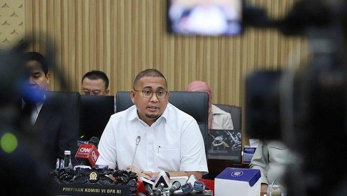 Wakil Ketua Komisi VI DPR dari Fraksi Partai Gerindra Andre Rosiade mendukung penuh rencana dimulainya penyelenggaraan Sekolah Rakyat