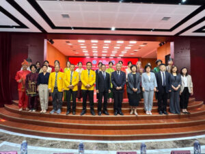 UNP dan TFSU Tiongkok Resmikan Pusat Pembelajaran Bahasa dan Budaya China di Padang