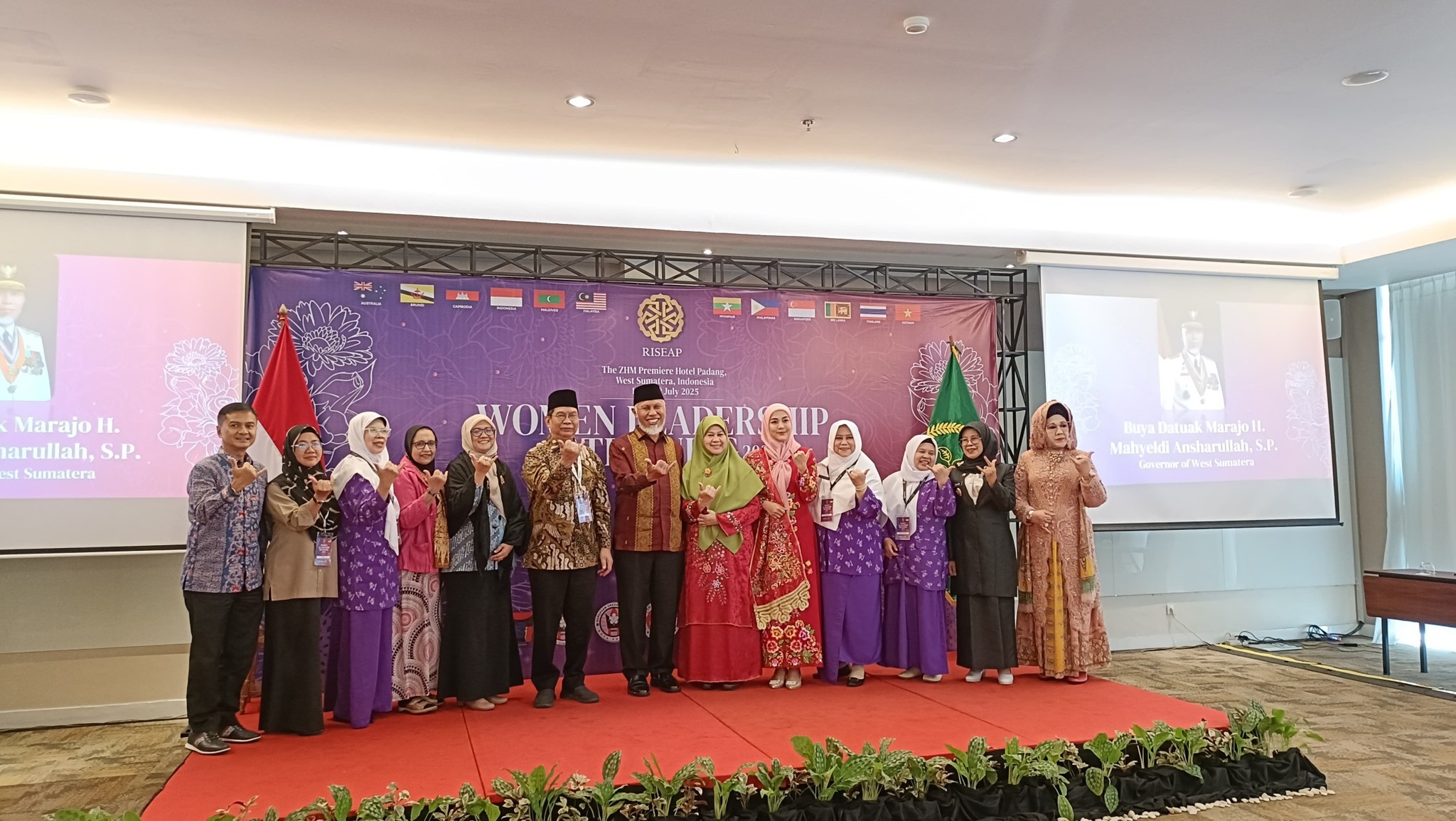 Wabup Dharmasraya Hadiri Pembukaan International Women Leadership Training