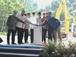 Bersama Gubernur dan Wagub Sumbar, Menteri PU Groundbreaking Pembangunan Fly Over Sitinjau Lauik